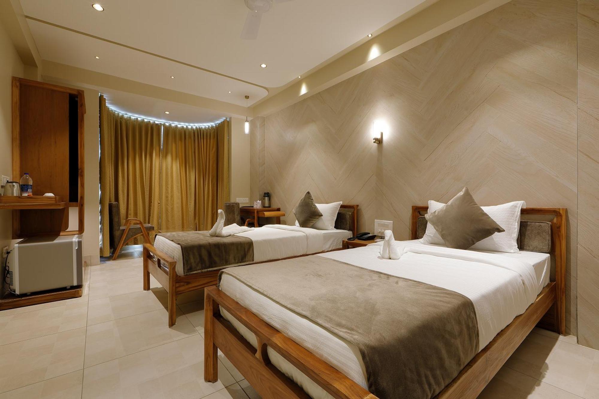 Artilla Inn Ahmedabad Ngoại thất bức ảnh