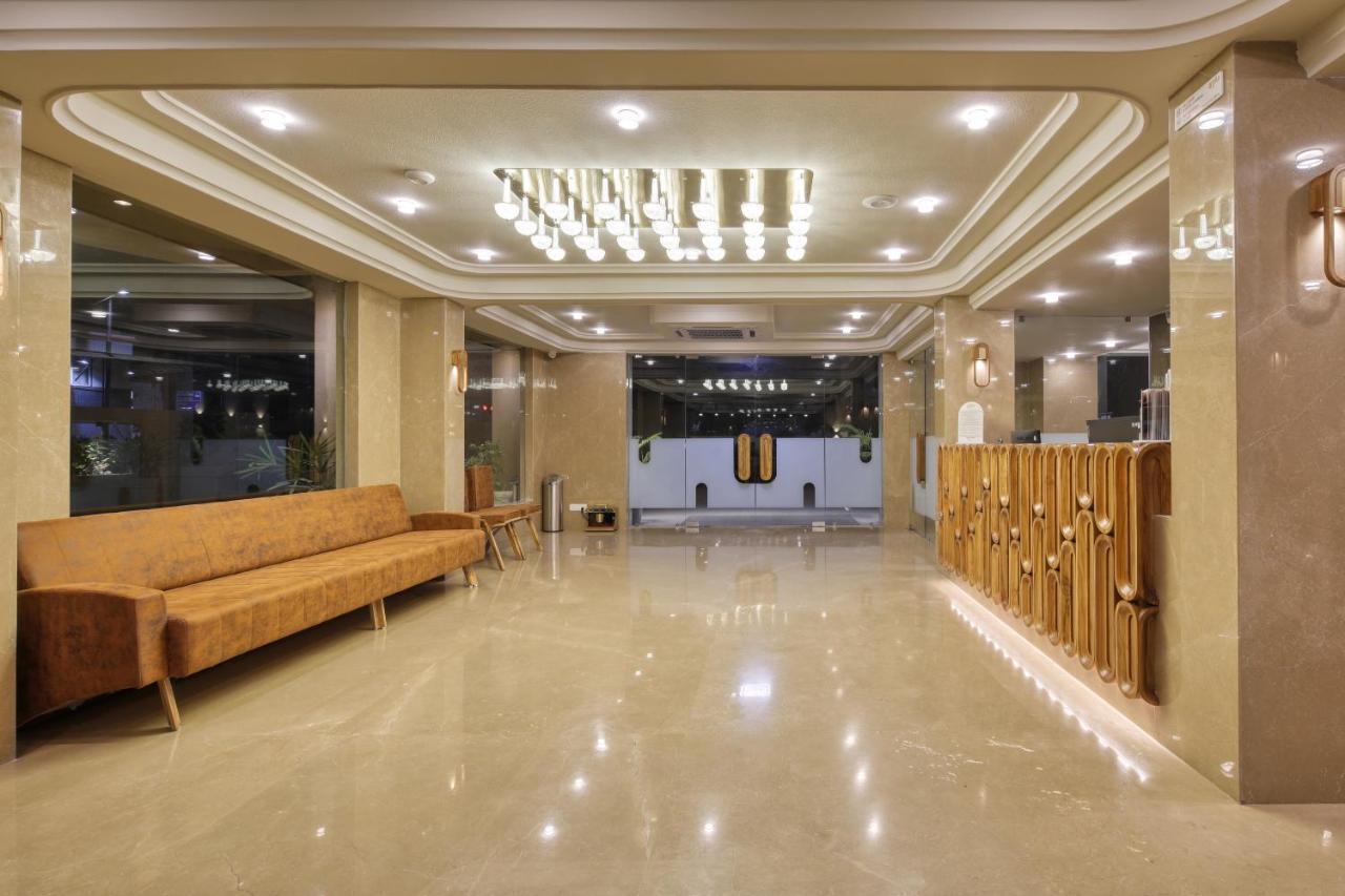 Artilla Inn Ahmedabad Ngoại thất bức ảnh