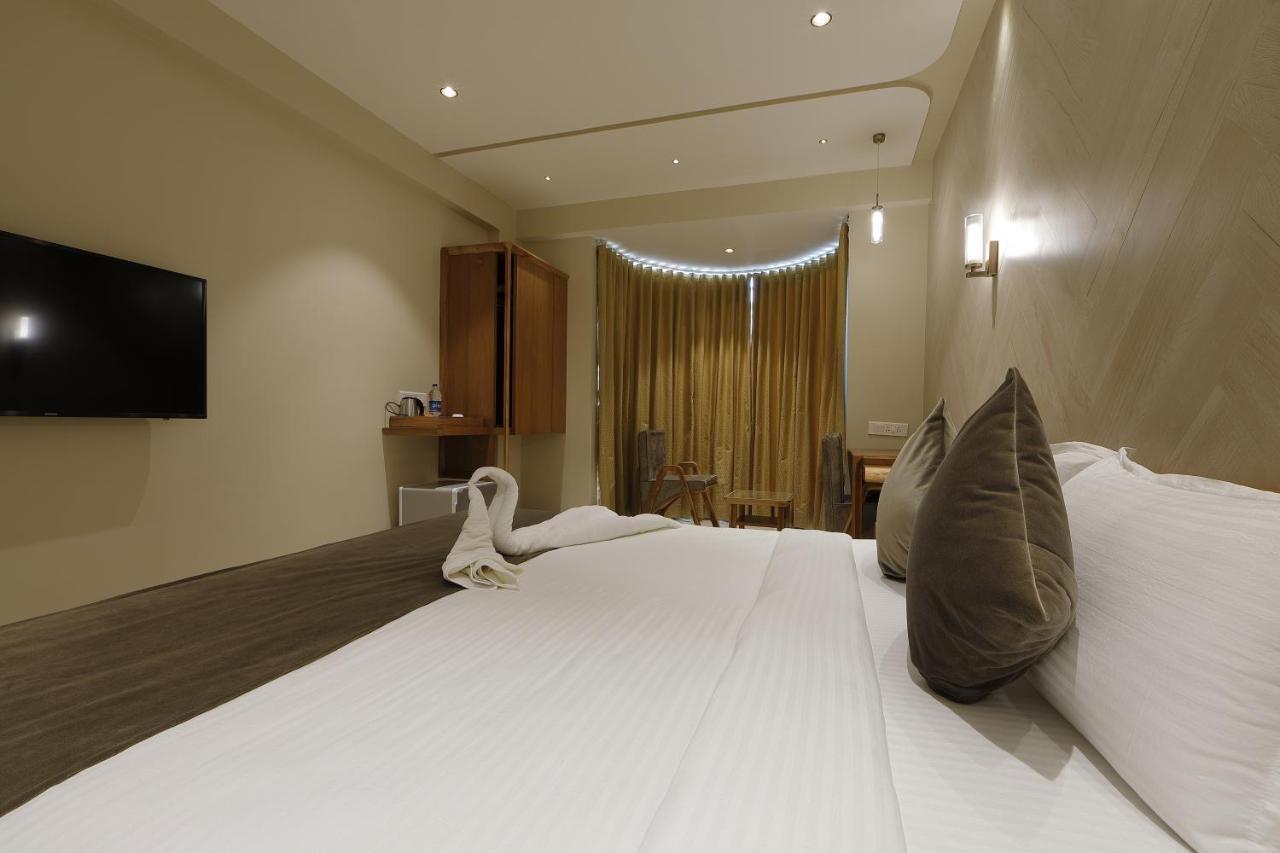 Artilla Inn Ahmedabad Ngoại thất bức ảnh