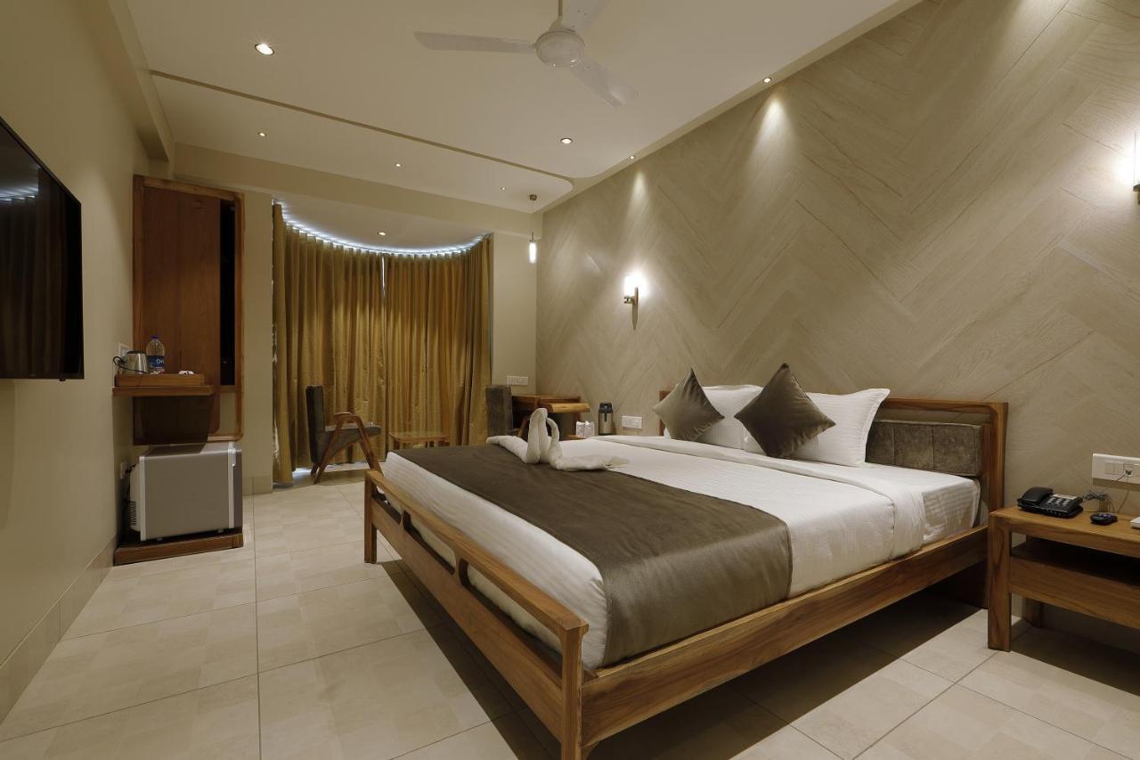 Artilla Inn Ahmedabad Ngoại thất bức ảnh