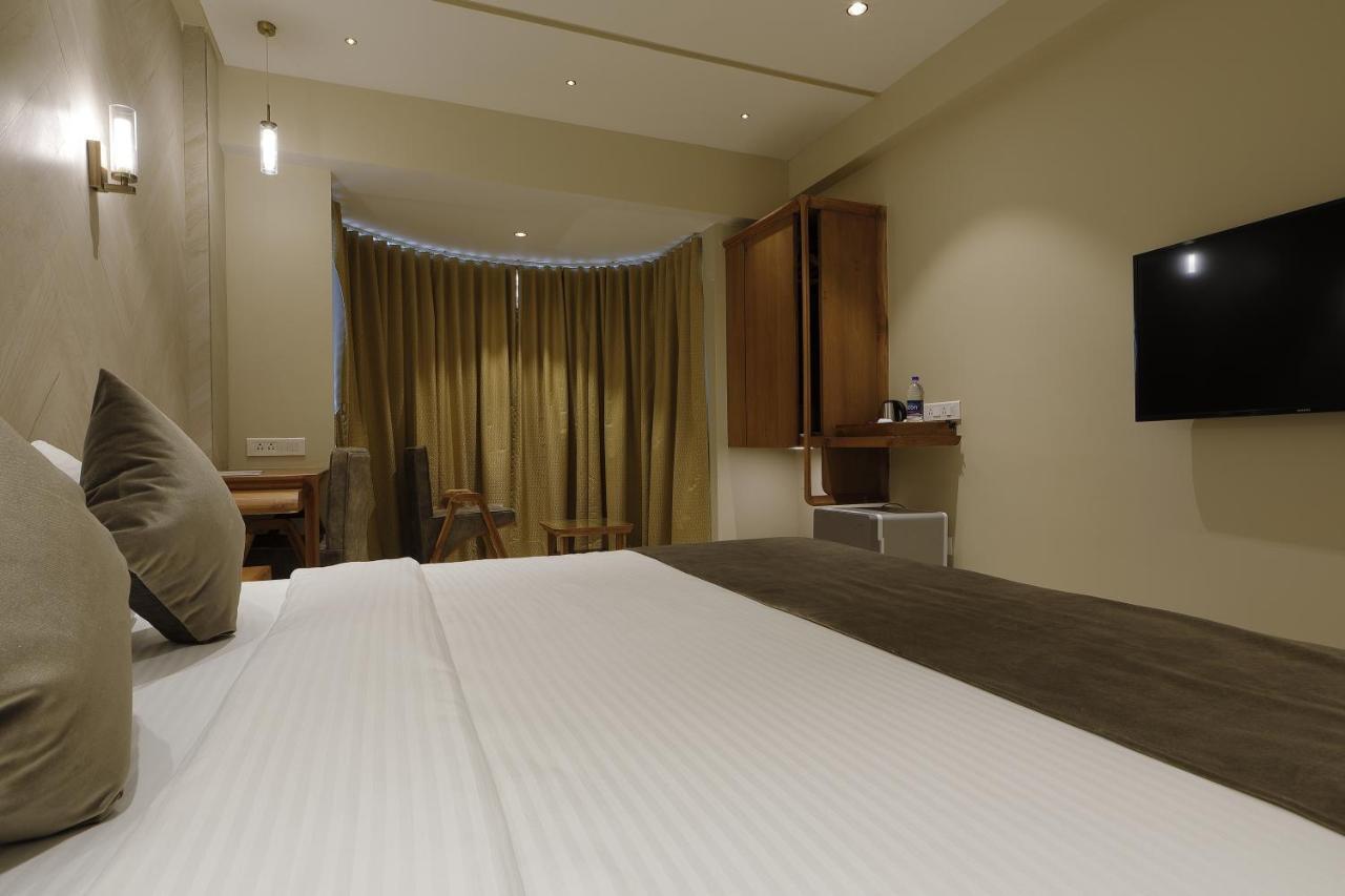 Artilla Inn Ahmedabad Ngoại thất bức ảnh